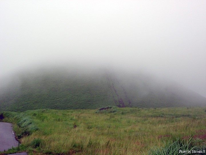 霧の米塚