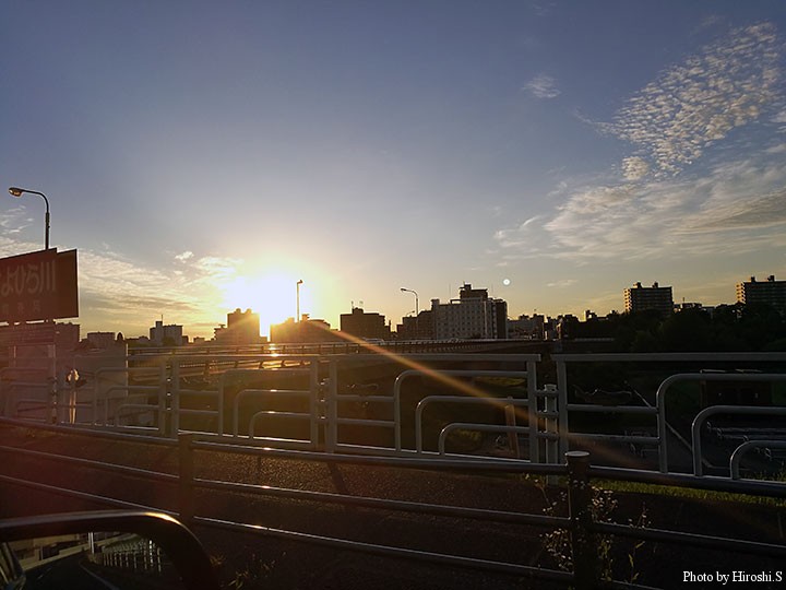 5時少し前の札幌　かなり陽が短くなってきた